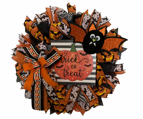 Wreath- Striped Trick or Treat